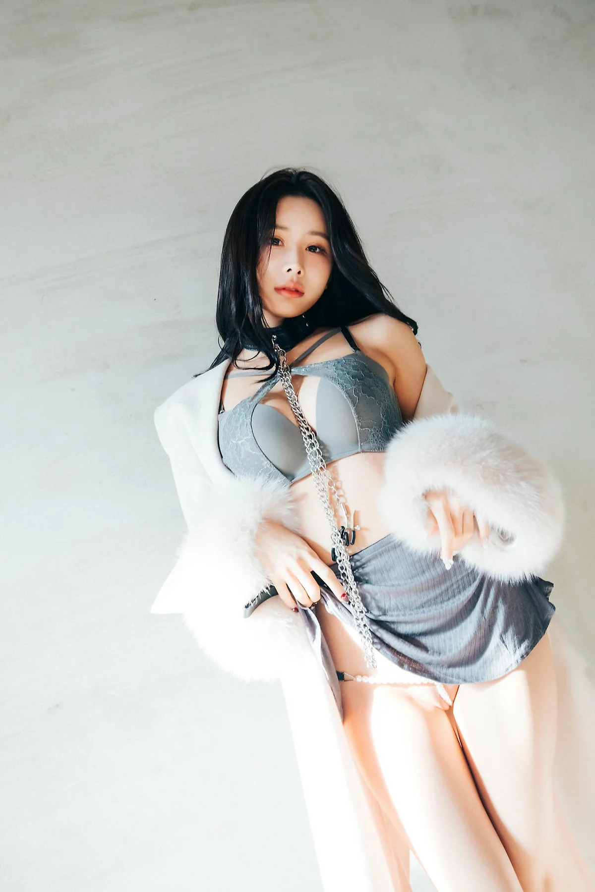Loozy No.090 YeonYu爆乳车模写真 - 26