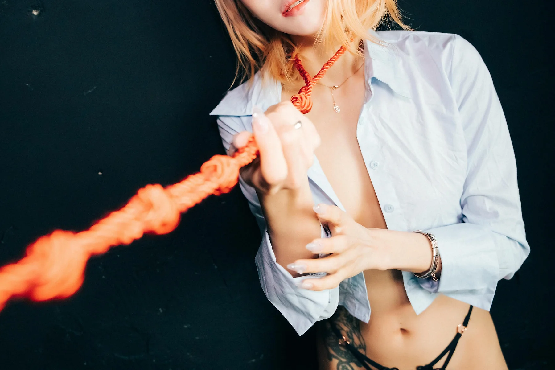 Loozy No.106 重复 Enslave Girlcrush 爆乳ol短裙 - 28