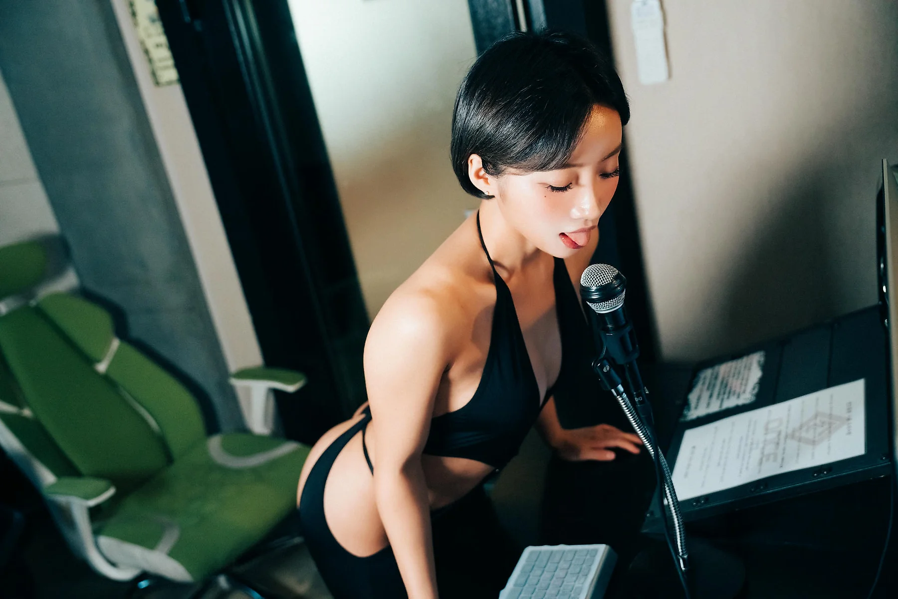 Loozy No.116 Booty Queen翘臀少女录音室 - 4