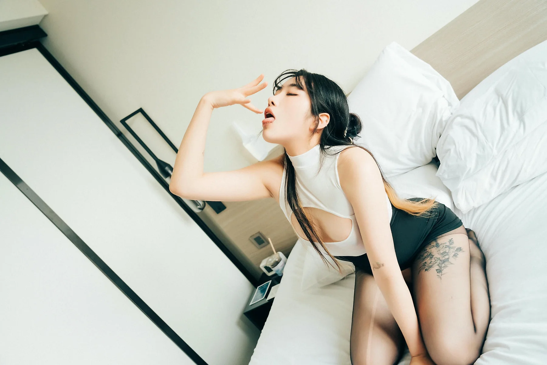 Loozy No.121 Sonson黑丝爆乳短裙 - 29