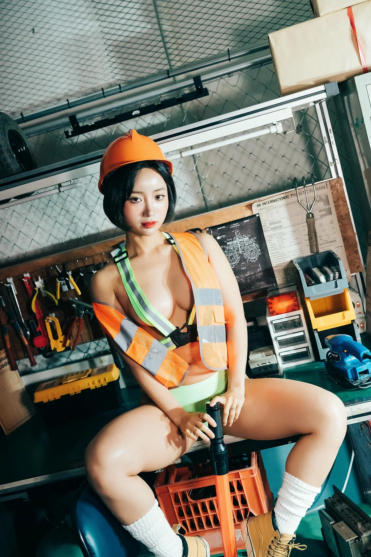 Loozy No.122  Booty Queen少女维修工 - 2