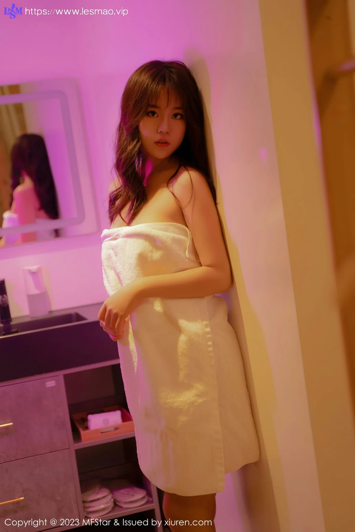 MFStar 模范学院 Vol.590 小樱花baby 浴后出镜拍摄首套写真 - 6