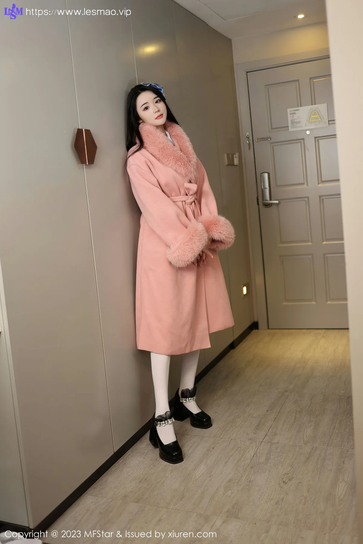 MFStar 模范学院 Vol.591 汐汐爱吃草莓 性感学妹制服 - 75