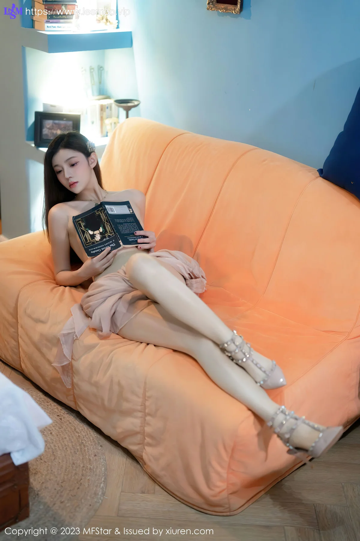 MFStar 模范学院 Vol.603 加朵babe 露肩连衣短裙性感写真 - 44