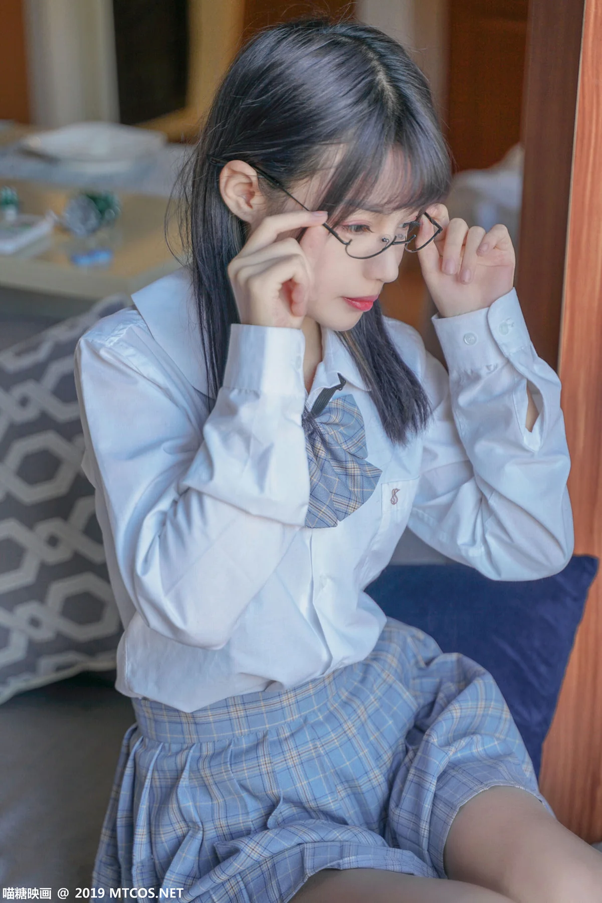 MTYH 喵糖映画 Vol.047  果腿制服裙 - 32