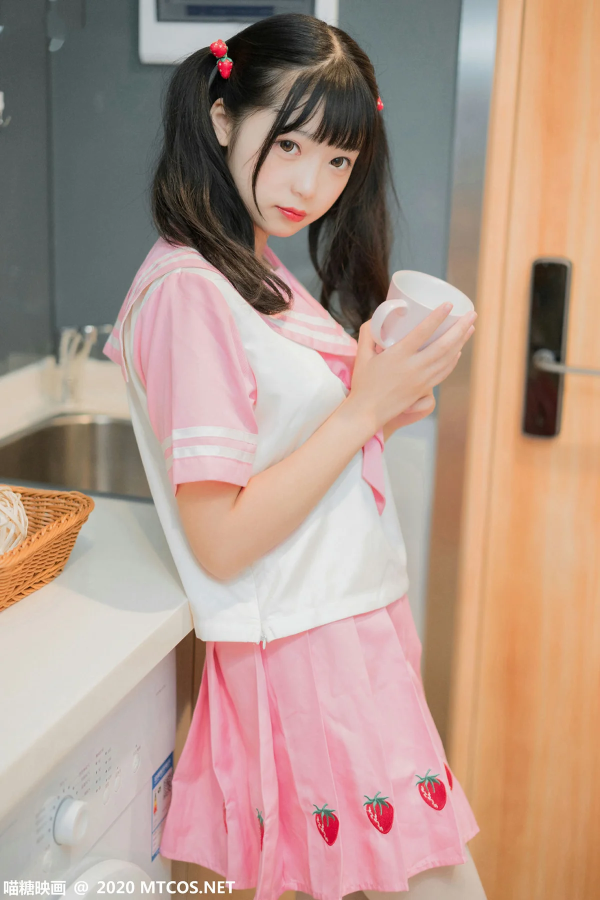 MTYH 喵糖映画 Vol.218  草莓美眉 - 21