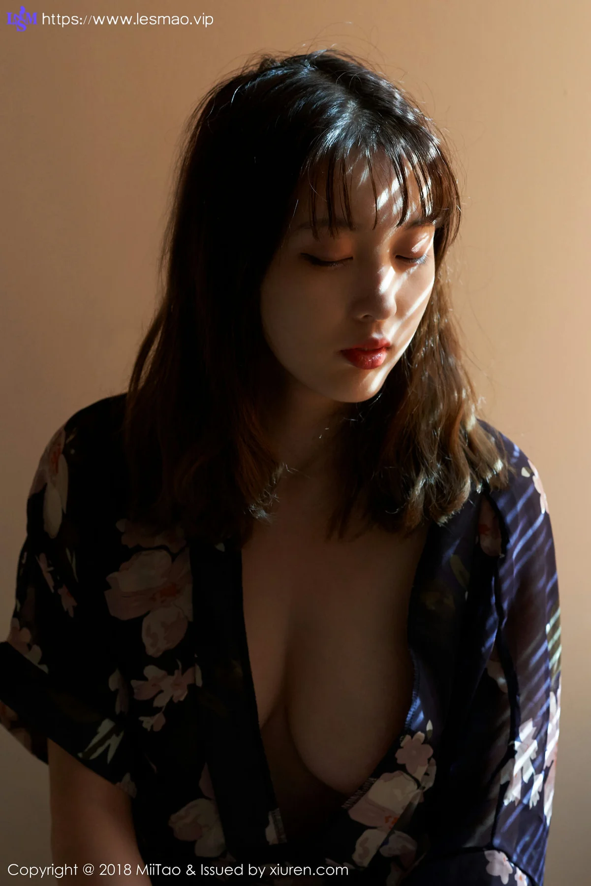MiiTao 蜜桃社 Vol.121 美绪 大胸美女制服 - 8