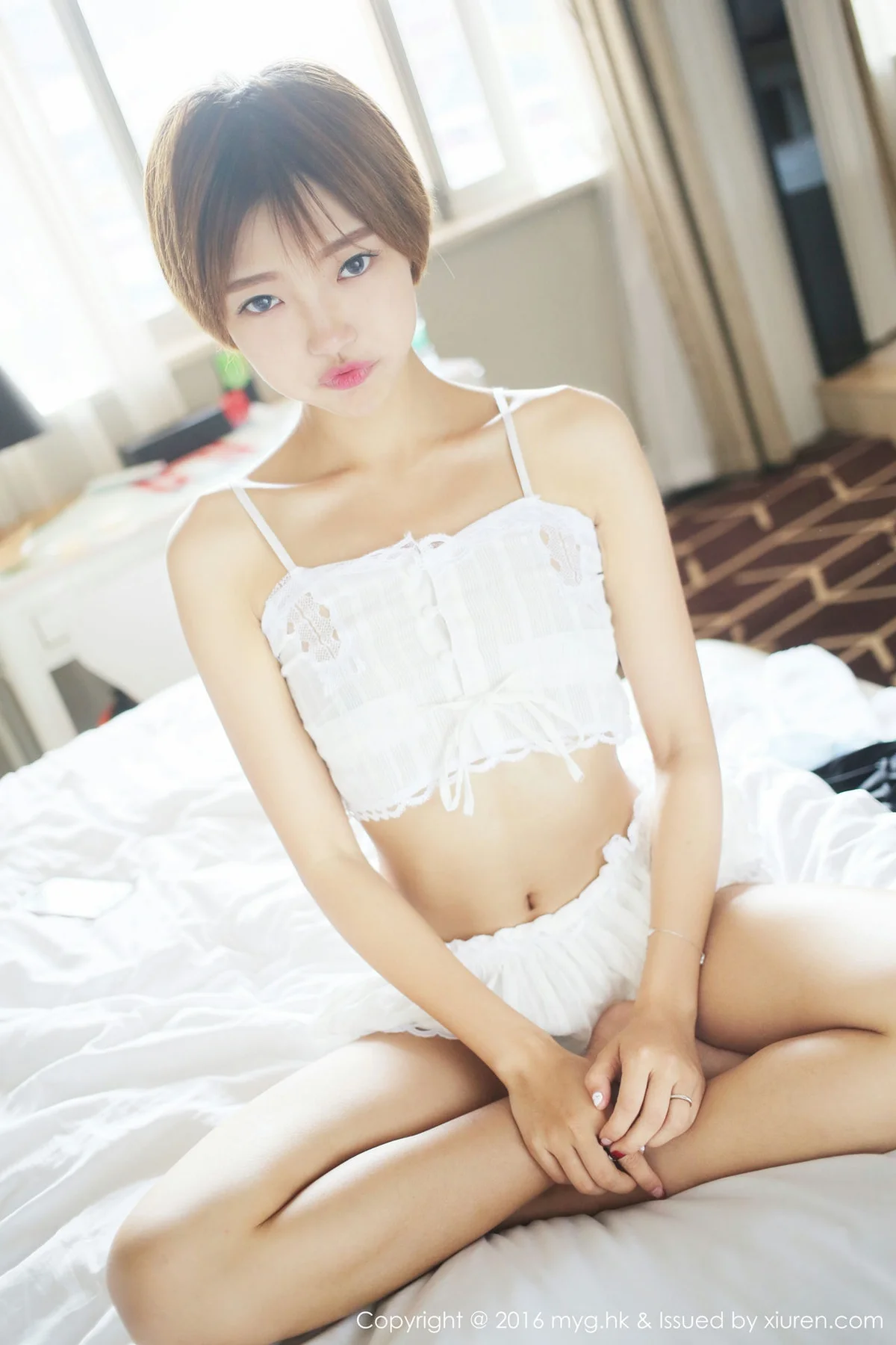MyGirl 美媛馆 Vol.222 Modo 冯木木 性感玉背短发美女 - 25
