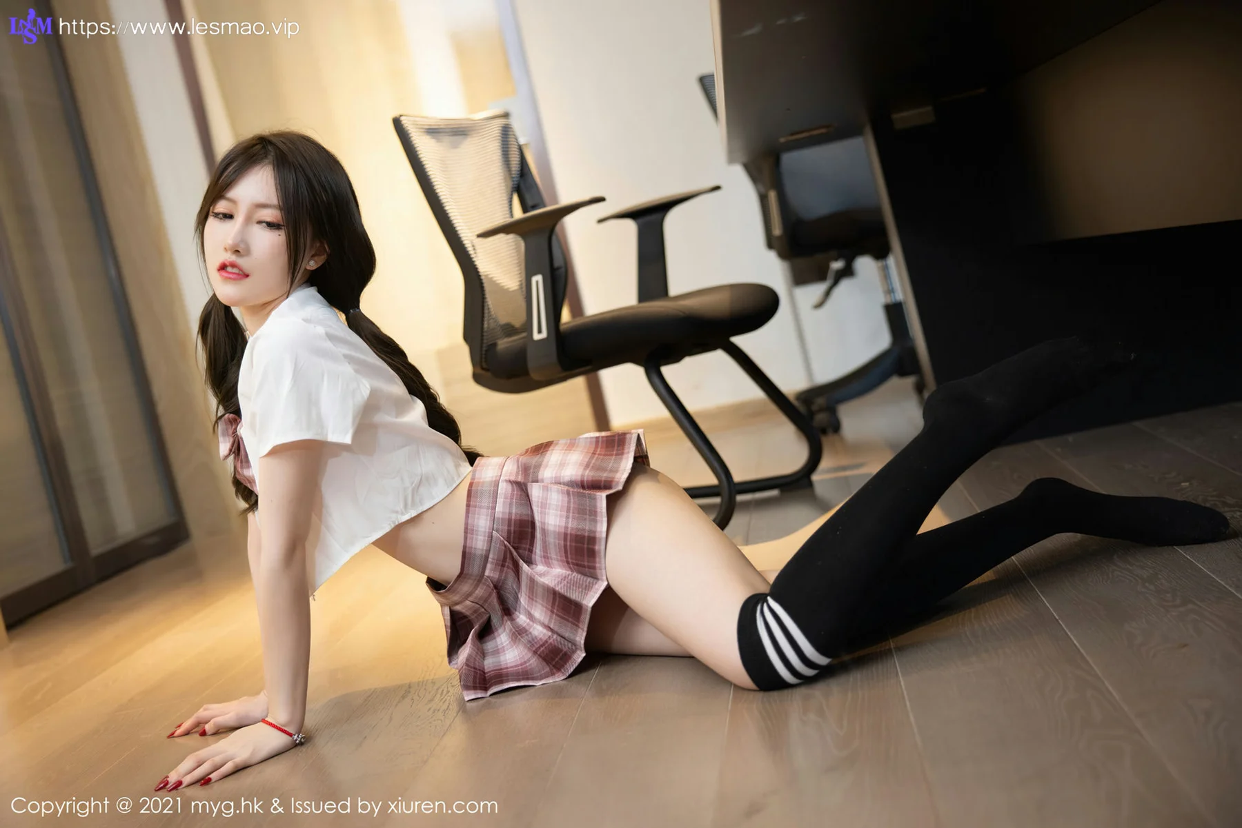 MyGirl 美媛馆 Vol.614  经典JK制服 美桃酱 长三角旅拍 - 23