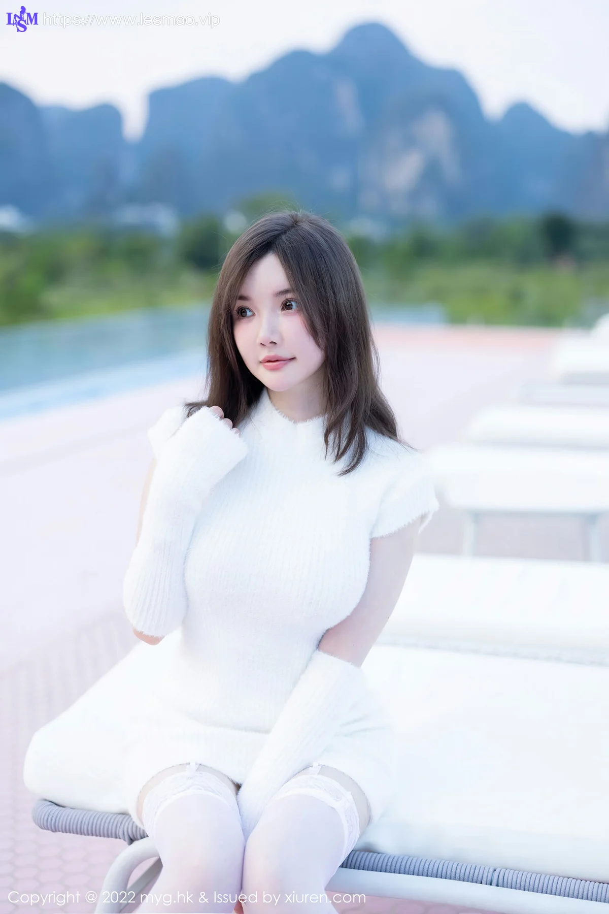 MyGirl 美媛馆 Vol.644  糯美子MINIbabe 童颜巨乳桂林心愿旅拍11 - 15