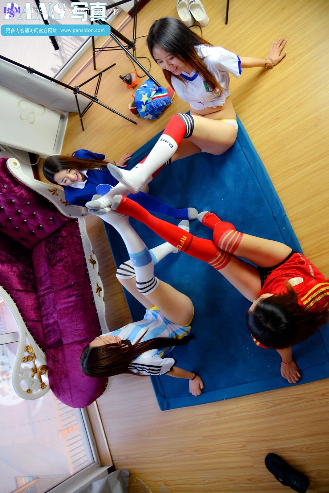 Pans 写真 No.253 多人 93P/334M - 88