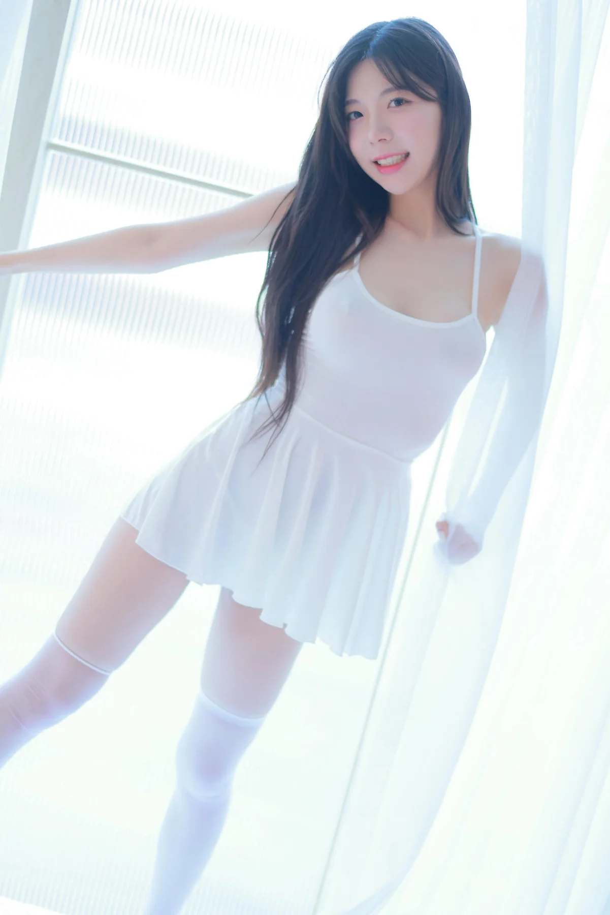 Patreon No.038  leeesovely李素英白色丝袜背心 - 32