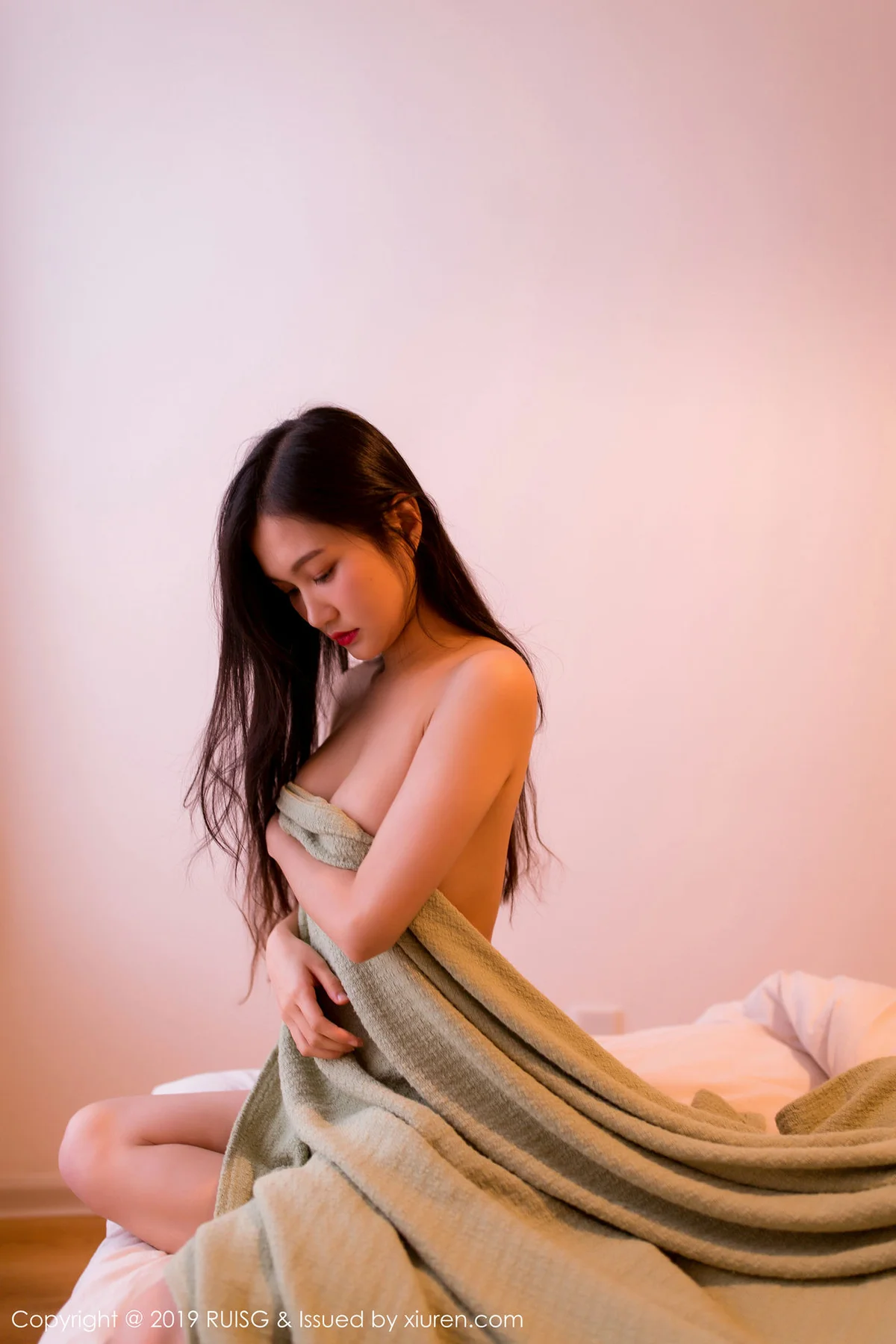 RUISG 瑞丝馆 Vol.066 深紫Julie 新晋模特首套写真 - 22
