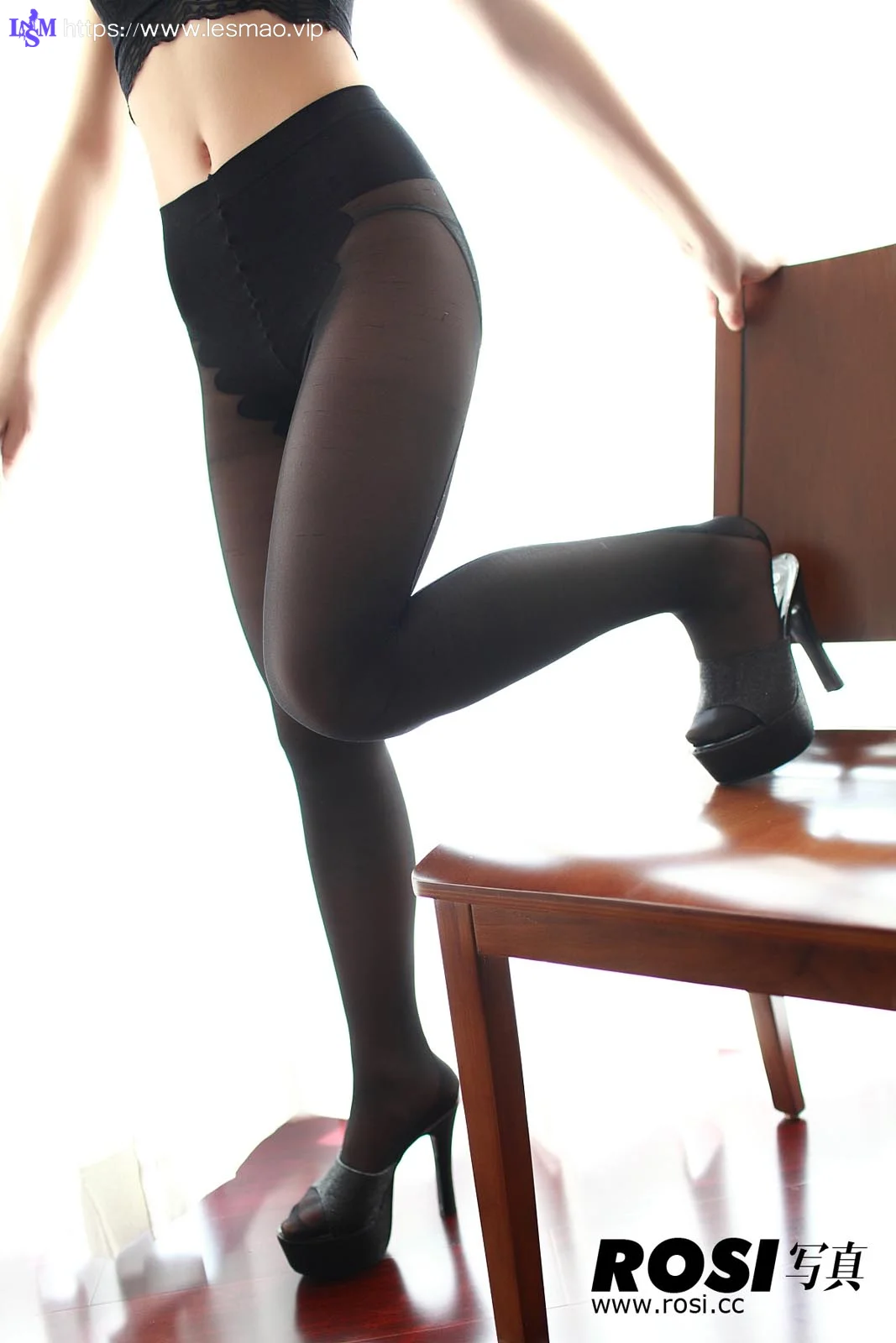 Rosi 写真 No.019 33P/12.91M - 13