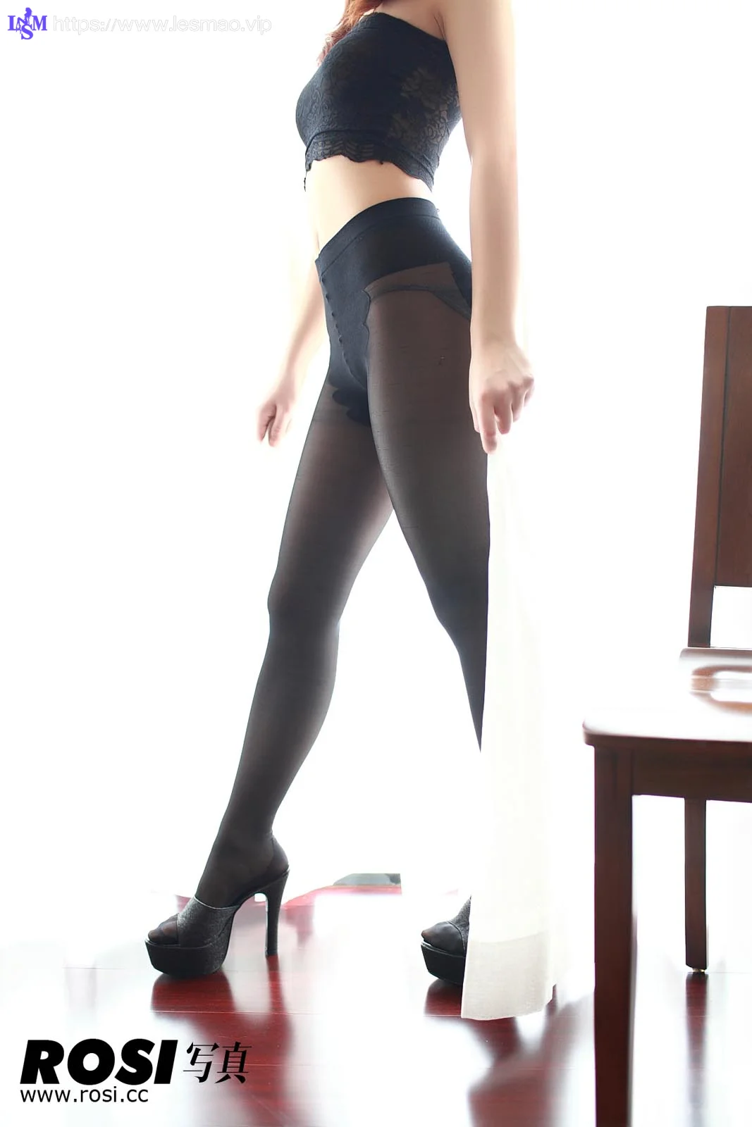 Rosi 写真 No.019 33P/12.91M - 14