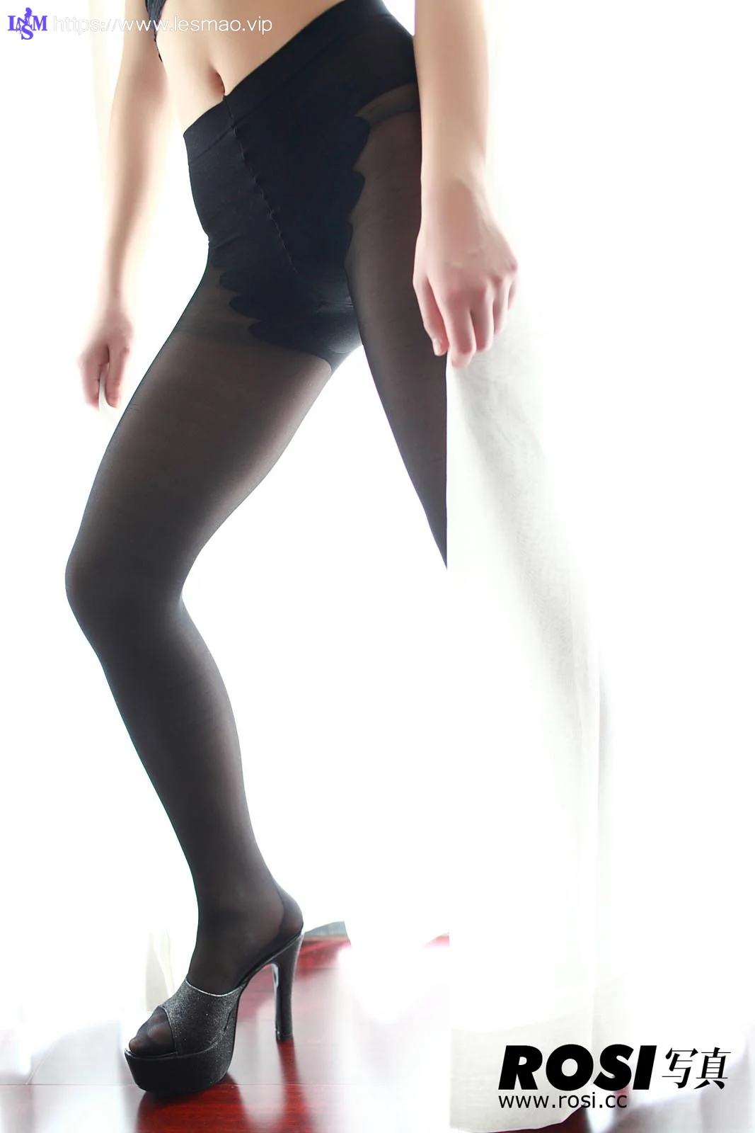 Rosi 写真 No.019 33P/12.91M - 15