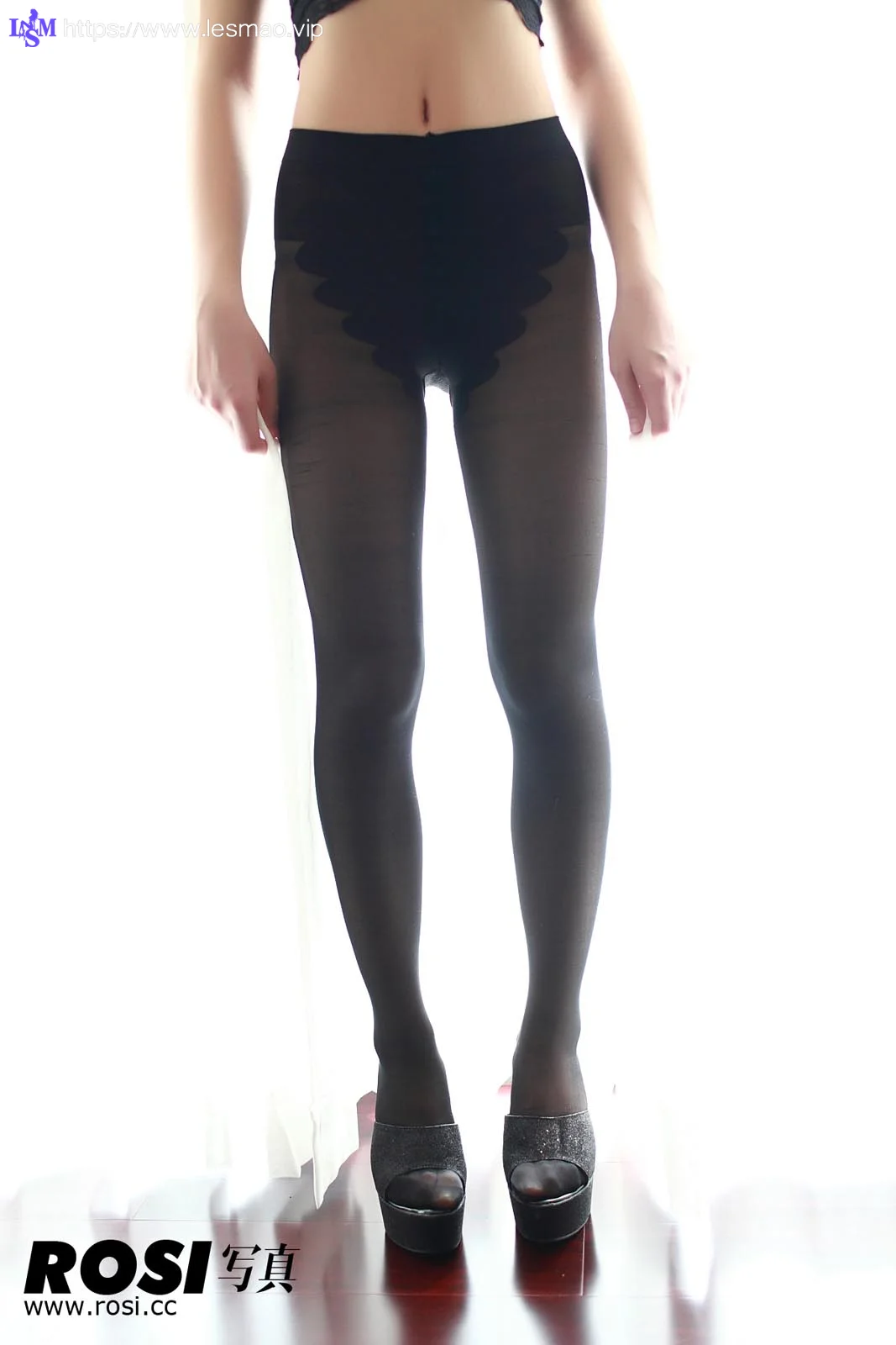 Rosi 写真 No.019 33P/12.91M - 16