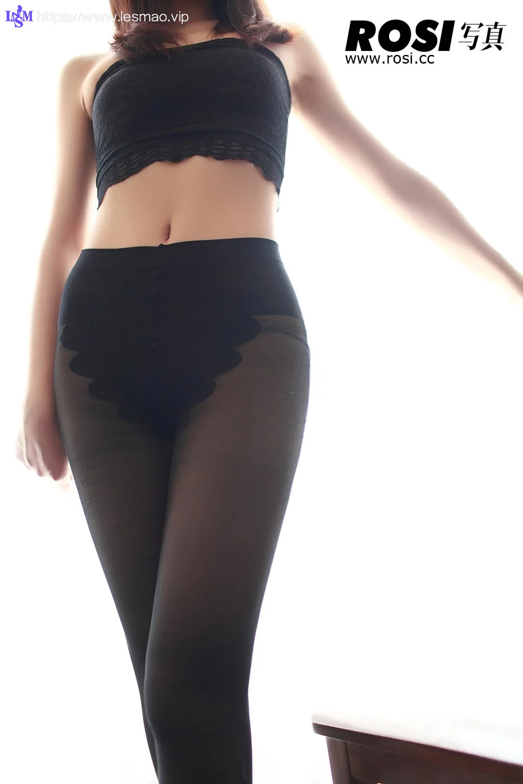 Rosi 写真 No.019 33P/12.91M - 18