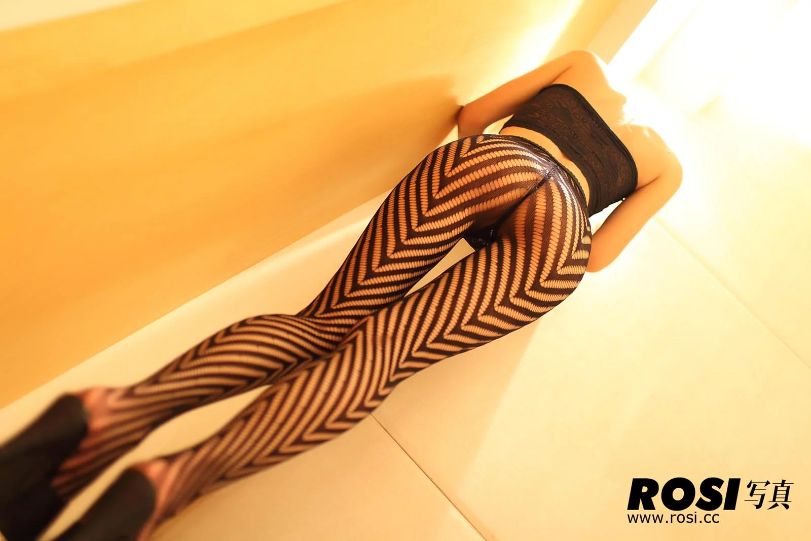 Rosi 写真 No.084 38P/41.66M - 21
