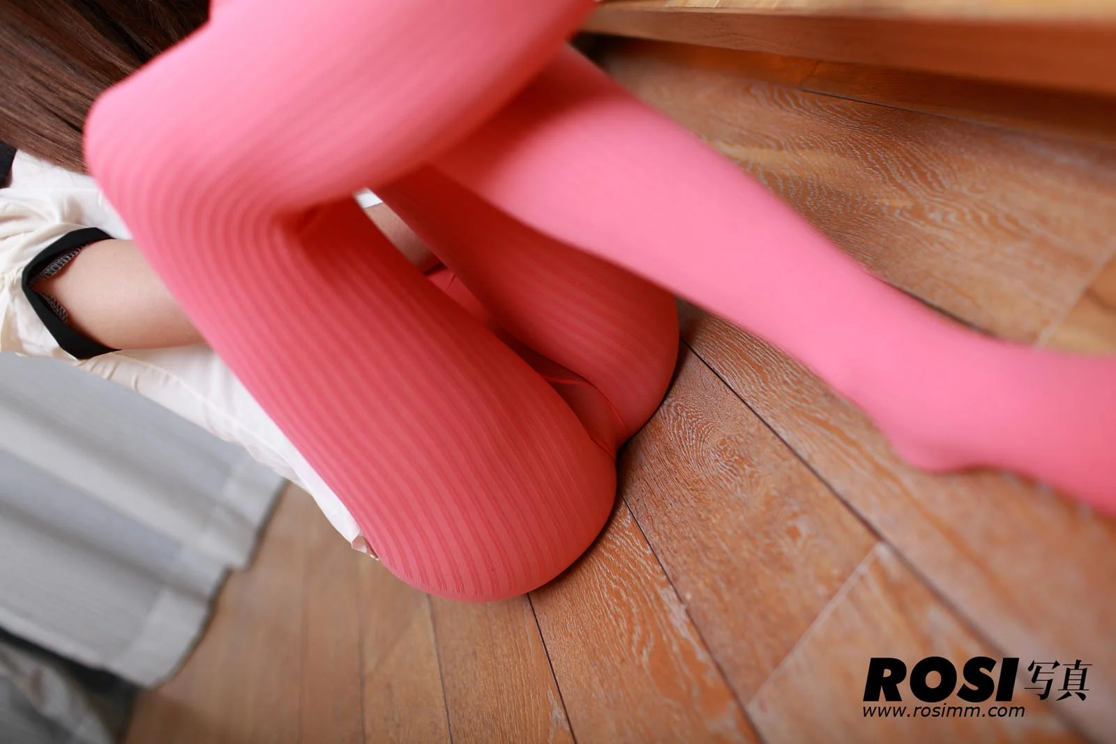 Rosi 写真 No.298 34P/37.39M - 33