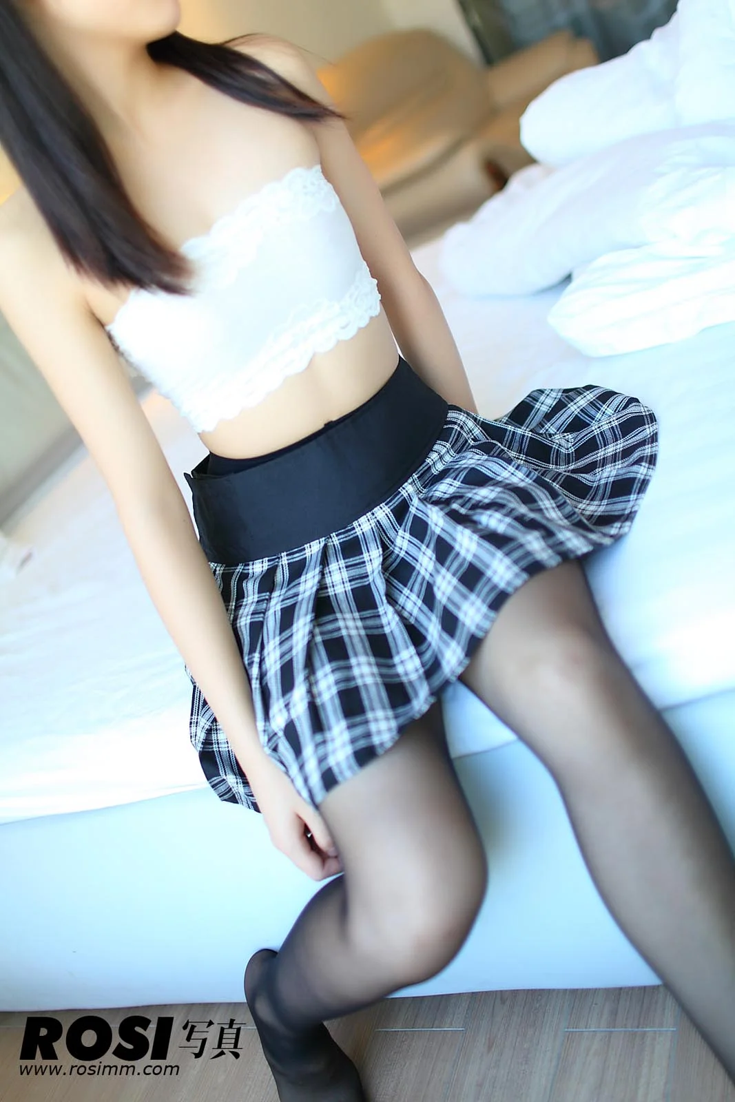 Rosi 写真 No.308 50P/52.4M - 14