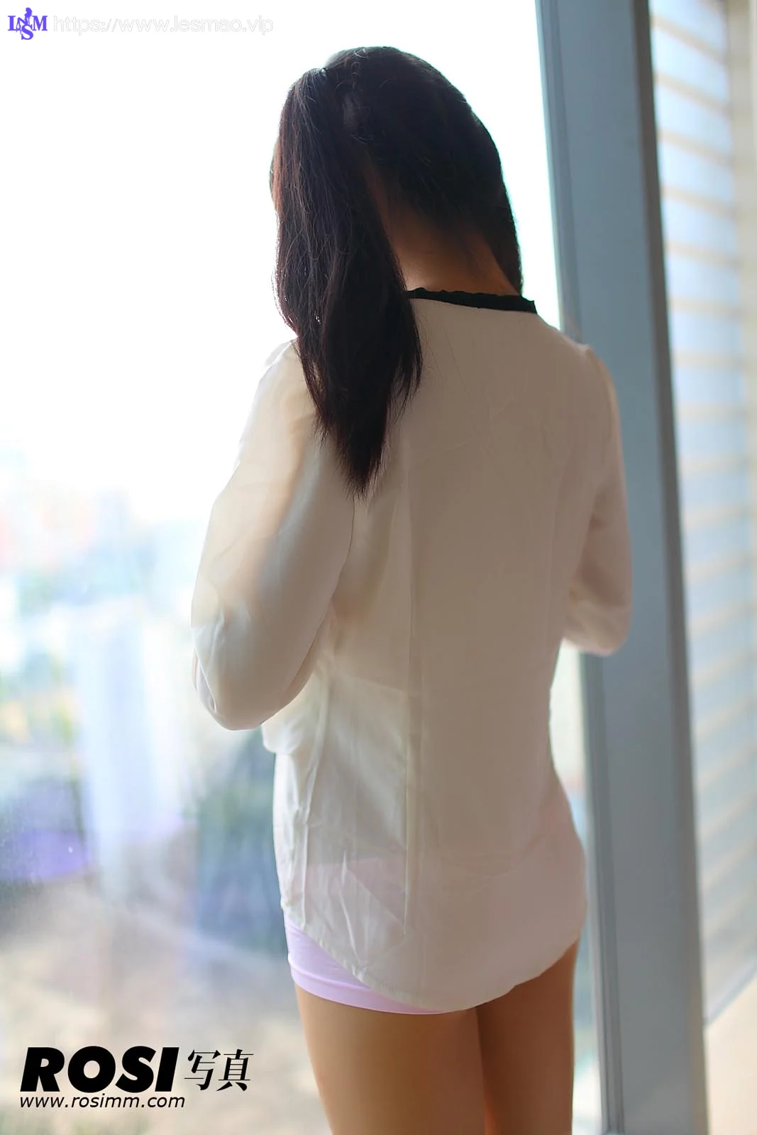 Rosi 写真 No.318 27P/18.5M - 19