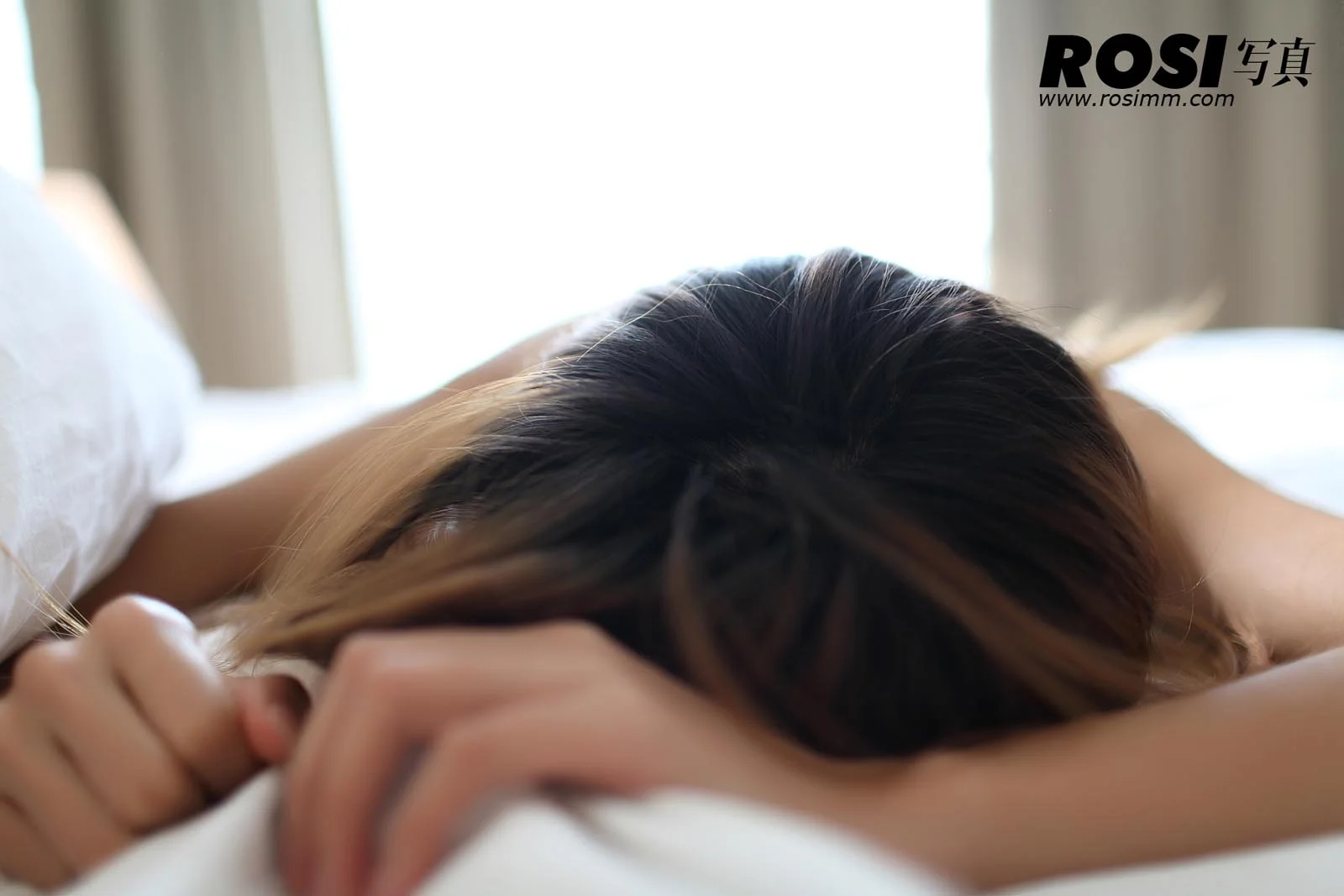 Rosi 写真 No.331 25P/19.9M - 24