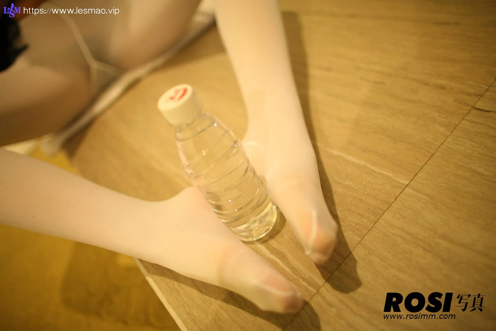 Rosi 写真 No.426 68P/80.9M - 50