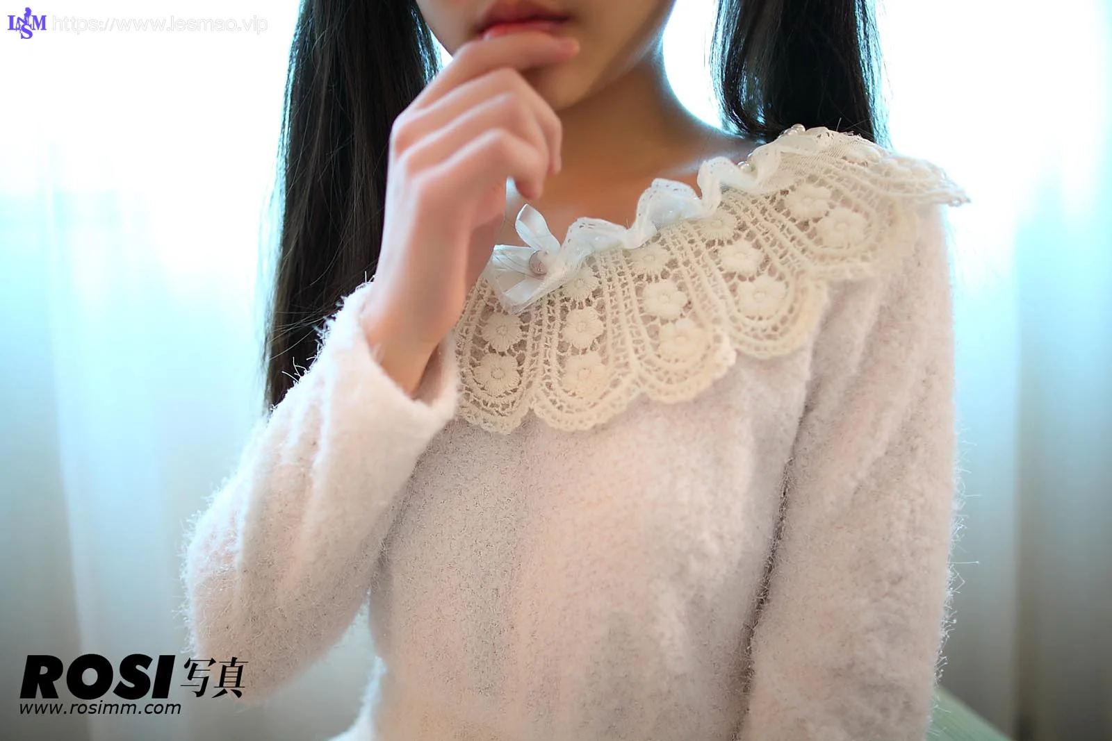 Rosi 写真 No.539 34P/39.6M - 12