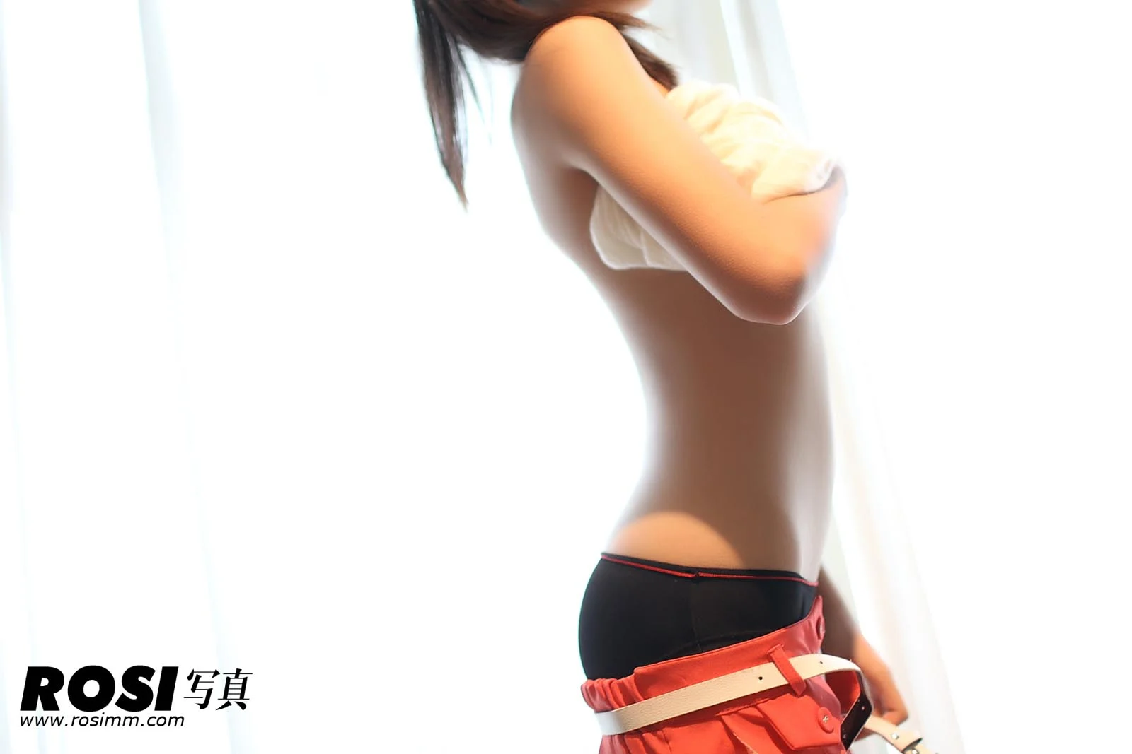 Rosi 写真 No.568 53P/37.4M - 41