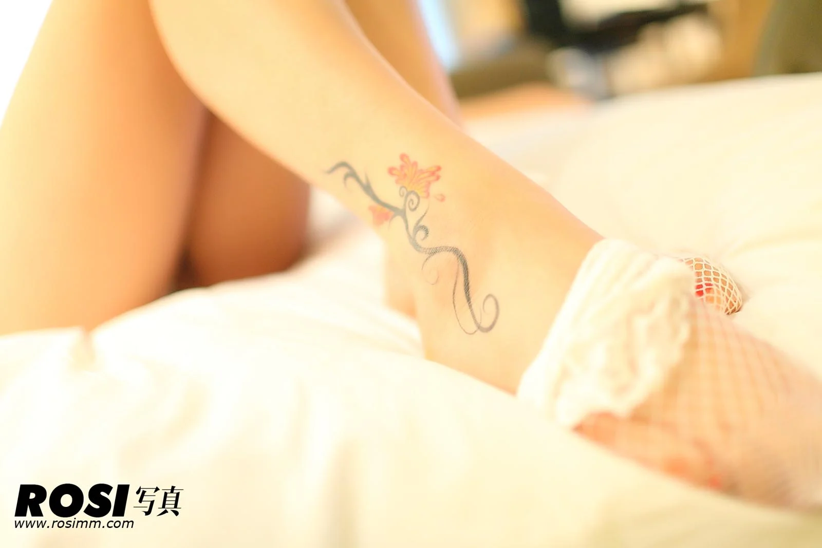 Rosi 写真 No.651 38P/40.9M - 38