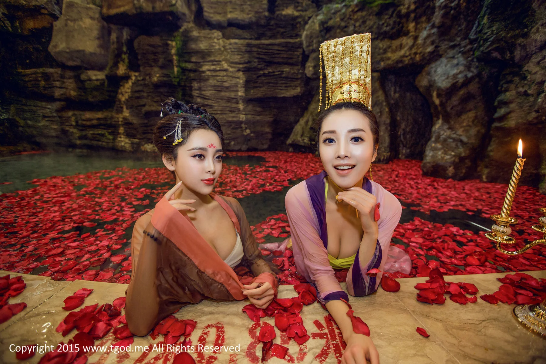 TGOD推女神 峨眉山红珠山温泉 梁晶莹、李珂 - 49