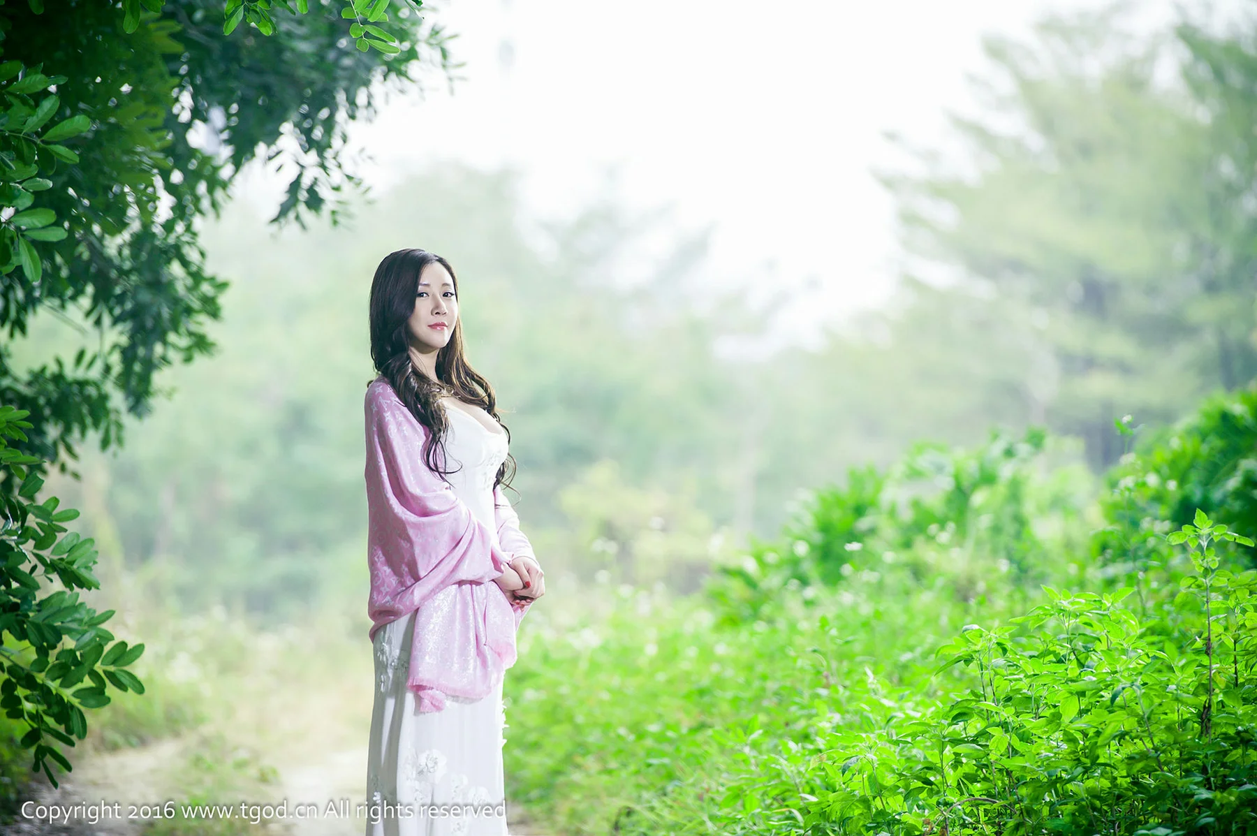 TGOD 推女神 王婉悠Queen之丛林系列 ~户外写真 - 26