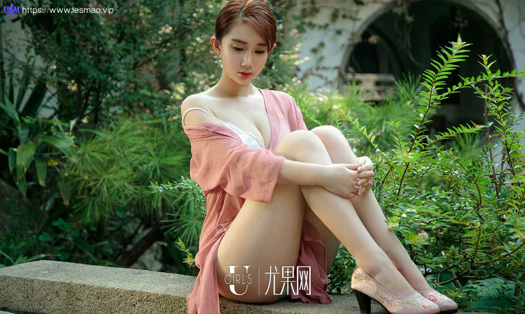 UGirls 爱尤物 No.1222 苏小曼醉卧花底 - 32