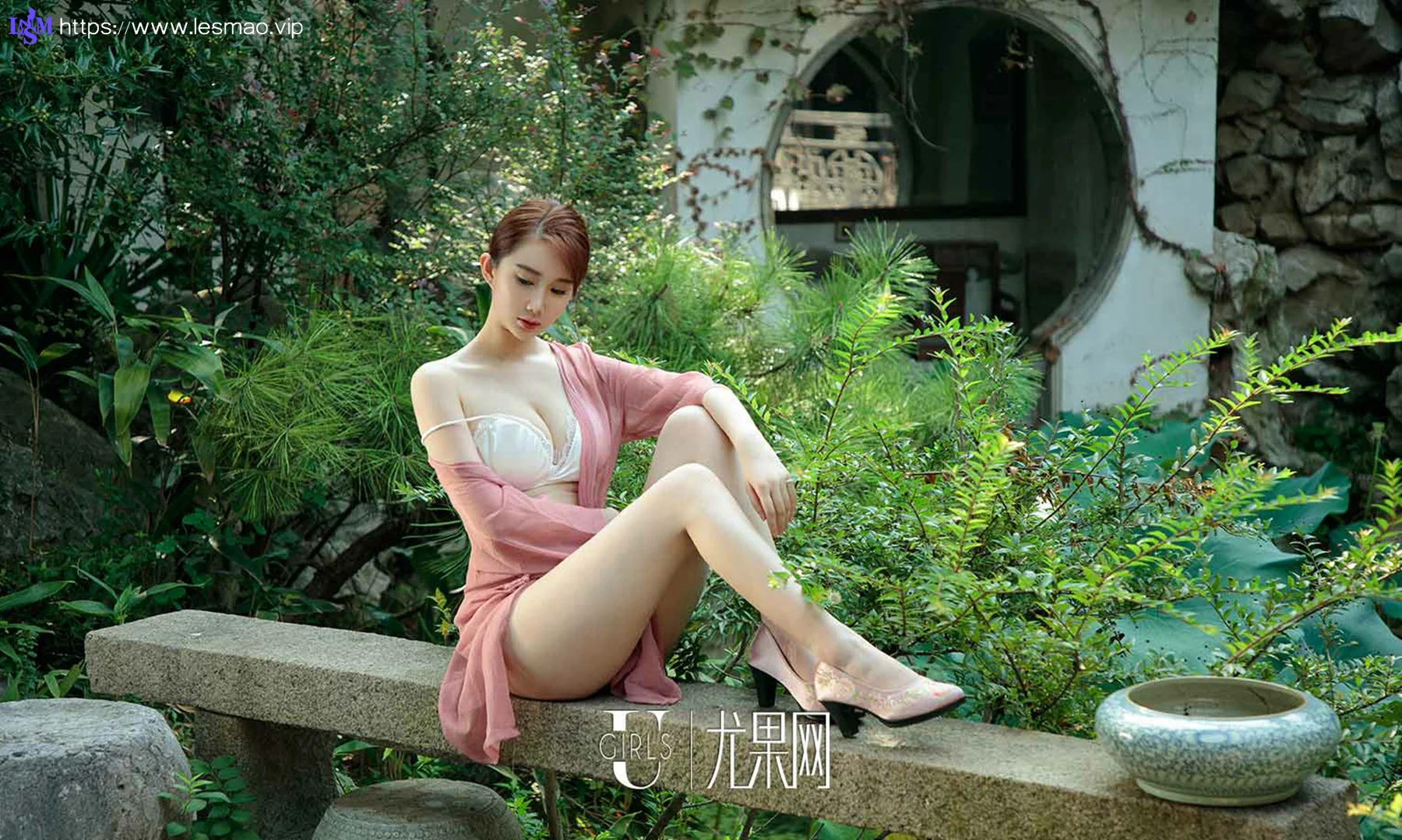 UGirls 爱尤物 No.1222 苏小曼醉卧花底 - 35