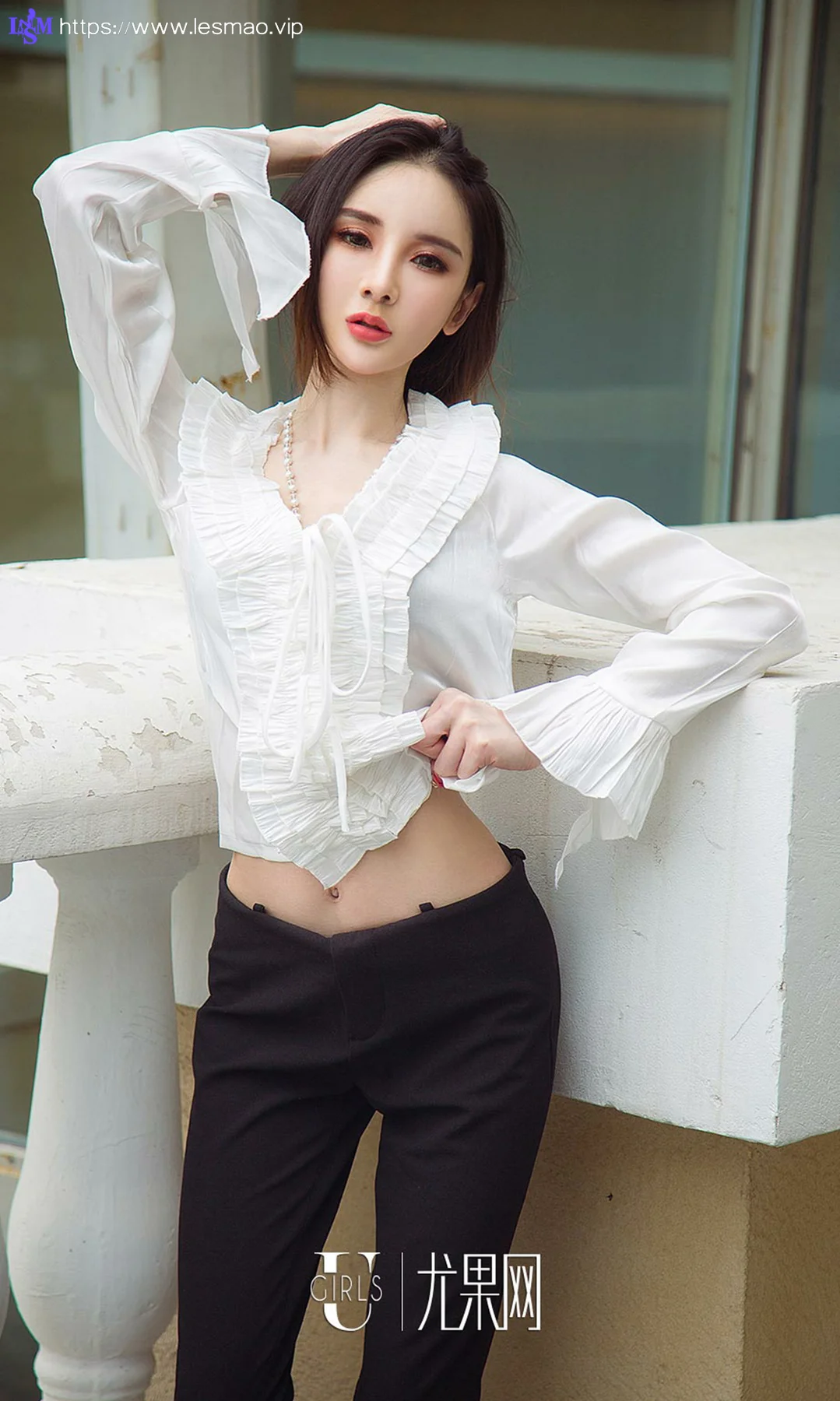 UGirls 爱尤物 No.1238 阿依努尔瓦娅街拍写真 - 14
