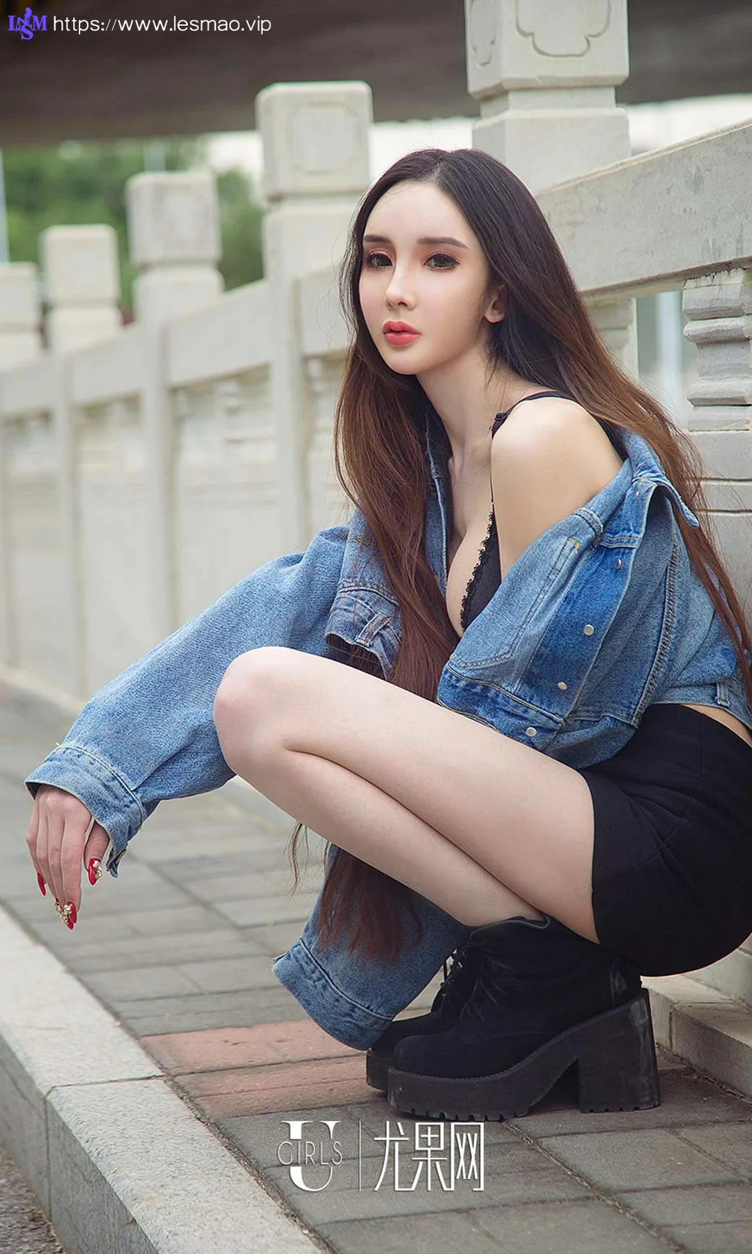 UGirls 爱尤物 No.1238 阿依努尔瓦娅街拍写真 - 22
