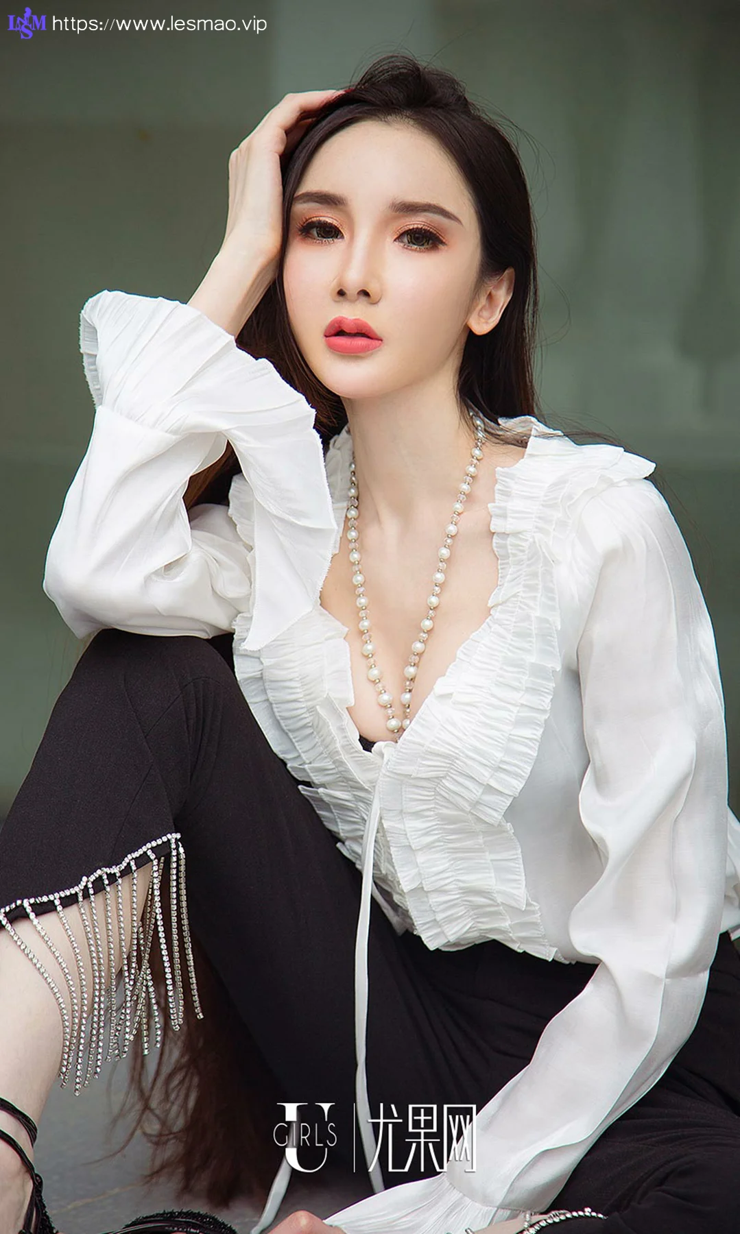 UGirls 爱尤物 No.1238 阿依努尔瓦娅街拍写真 - 24