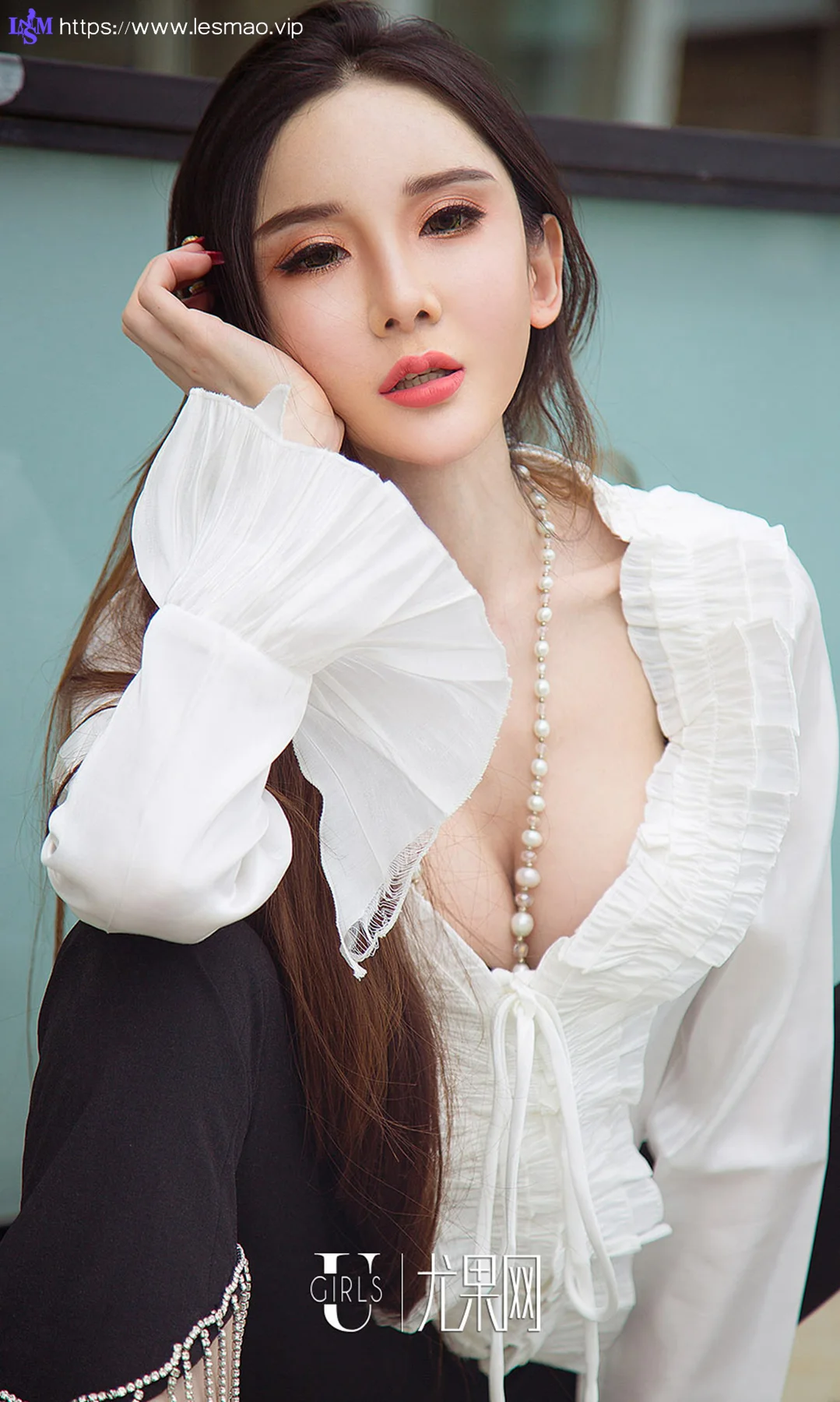 UGirls 爱尤物 No.1238 阿依努尔瓦娅街拍写真 - 27