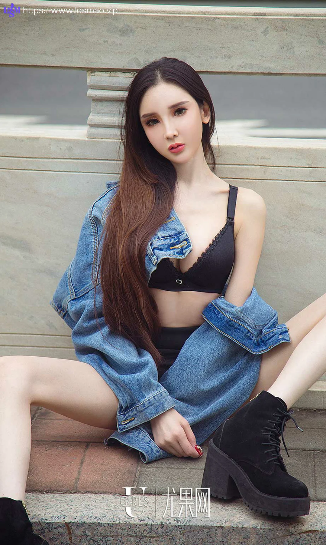 UGirls 爱尤物 No.1238 阿依努尔瓦娅街拍写真 - 28