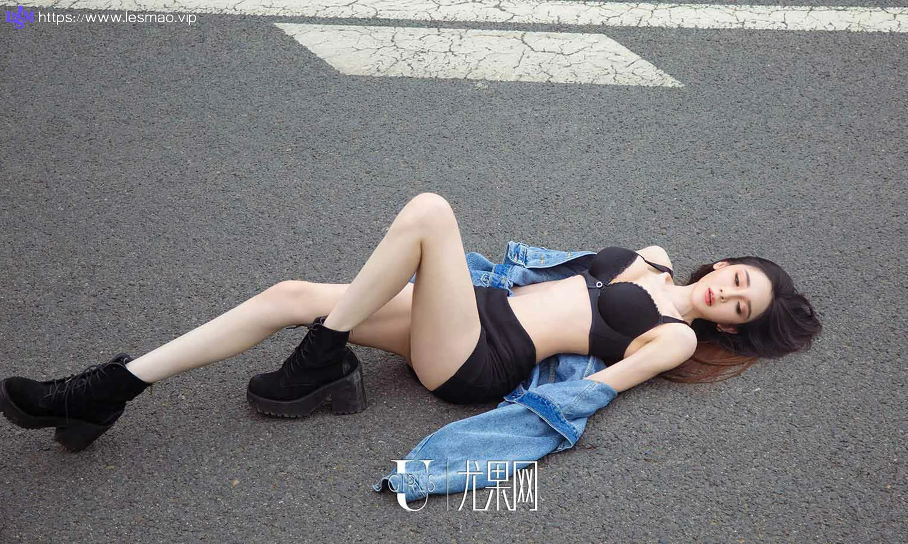 UGirls 爱尤物 No.1238 阿依努尔瓦娅街拍写真 - 30