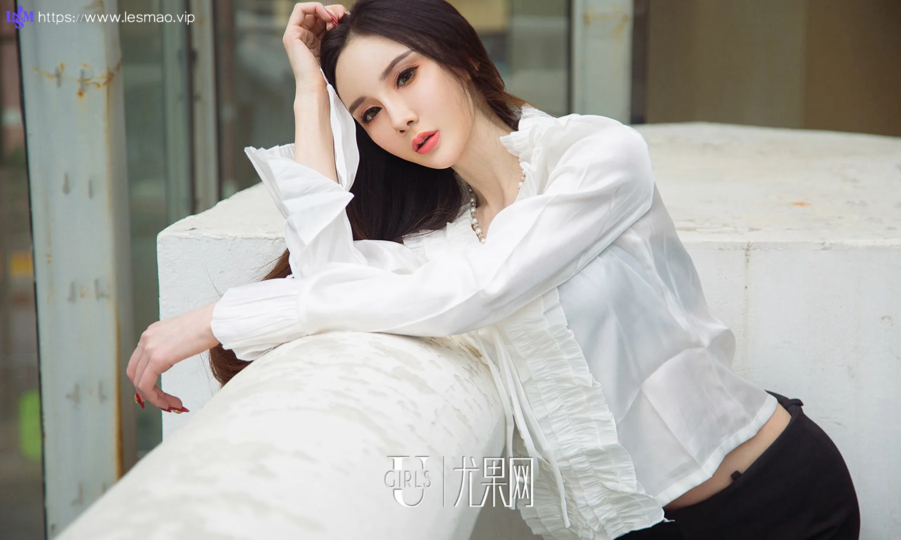 UGirls 爱尤物 No.1238 阿依努尔瓦娅街拍写真 - 31