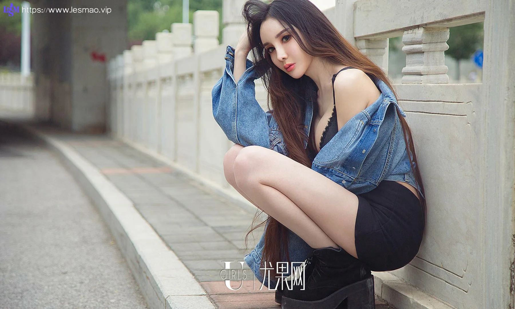 UGirls 爱尤物 No.1238 阿依努尔瓦娅街拍写真 - 33