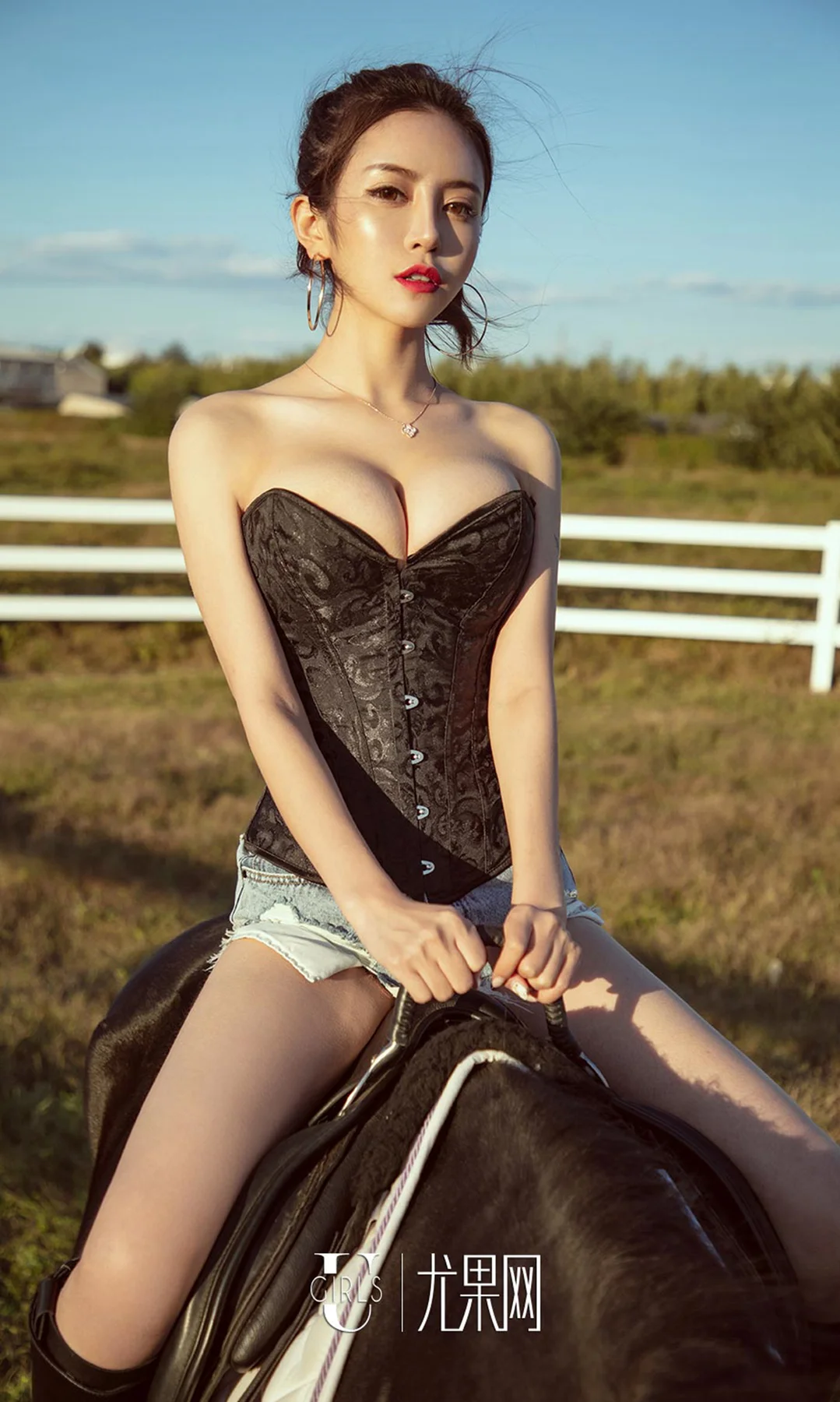 UGirls 爱尤物 No.1247 陈思琪马场长腿美女 - 21