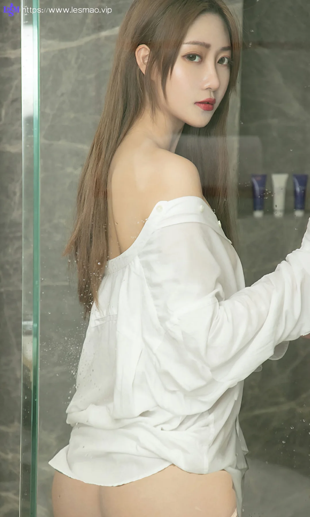 UGirls 爱尤物 No.1516 林微微 制服迷雾森林 - 18