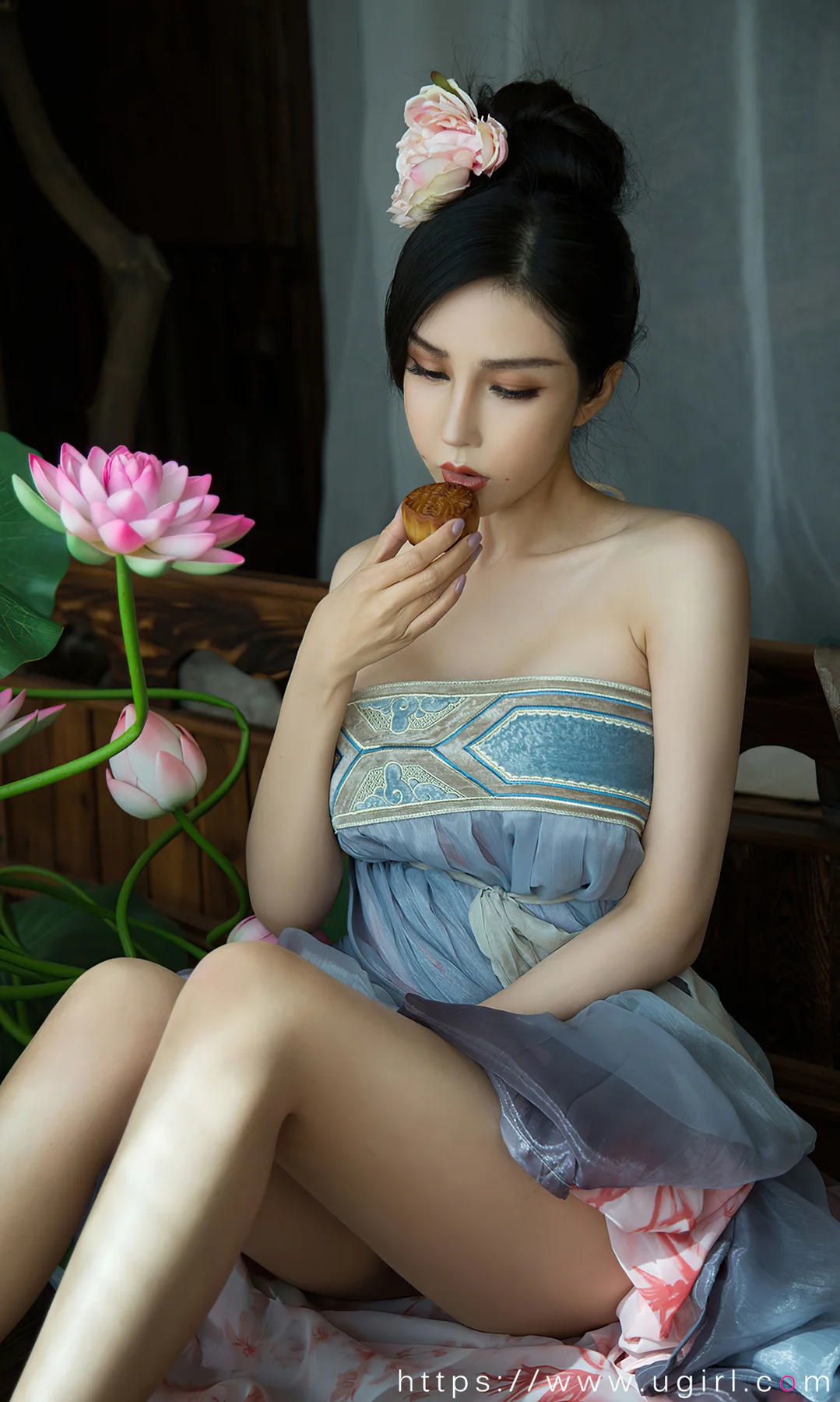 UGirls 爱尤物 No.1923 田冰冰古典优雅女人香肩爆乳 - 23
