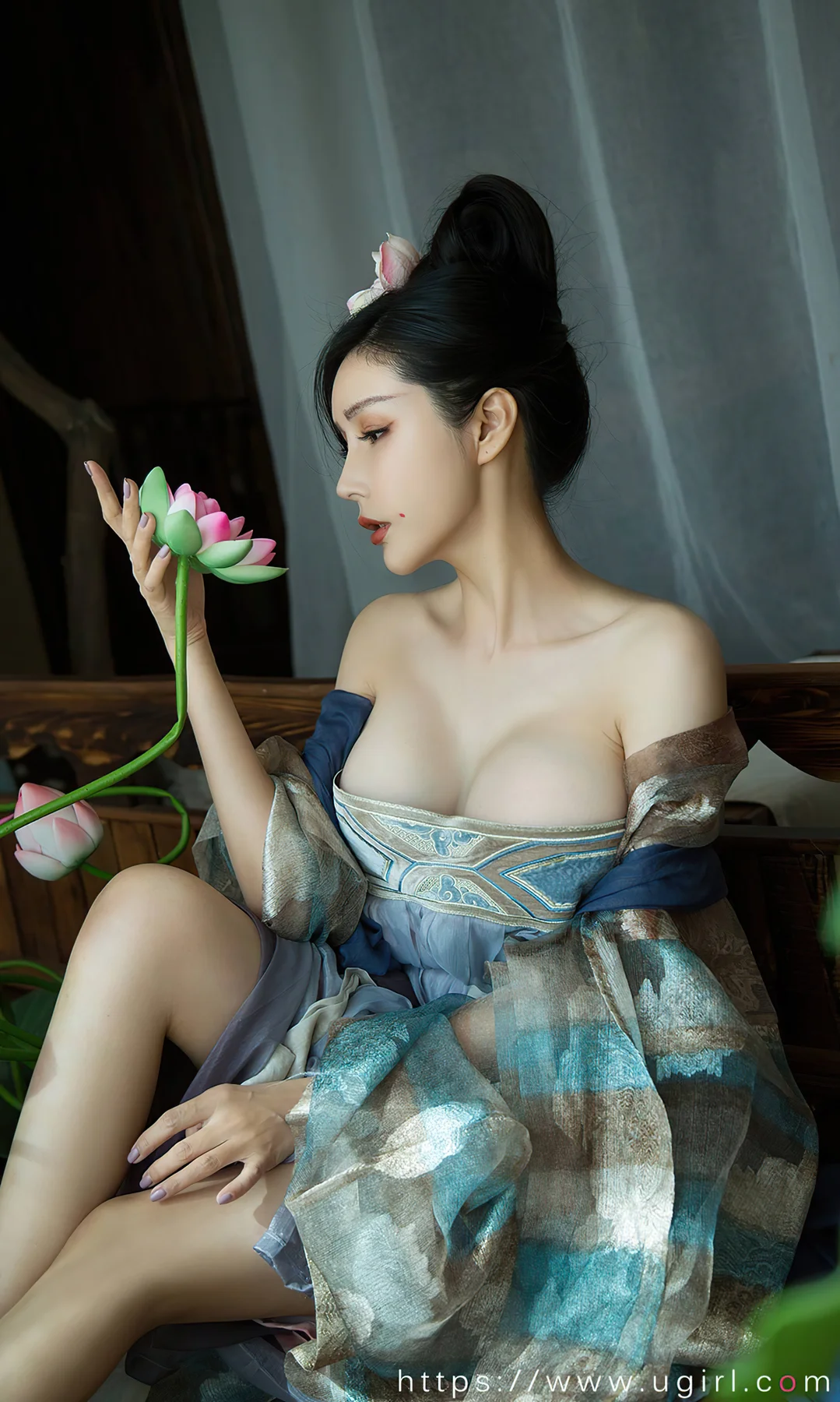 UGirls 爱尤物 No.1923 田冰冰古典优雅女人香肩爆乳 - 27