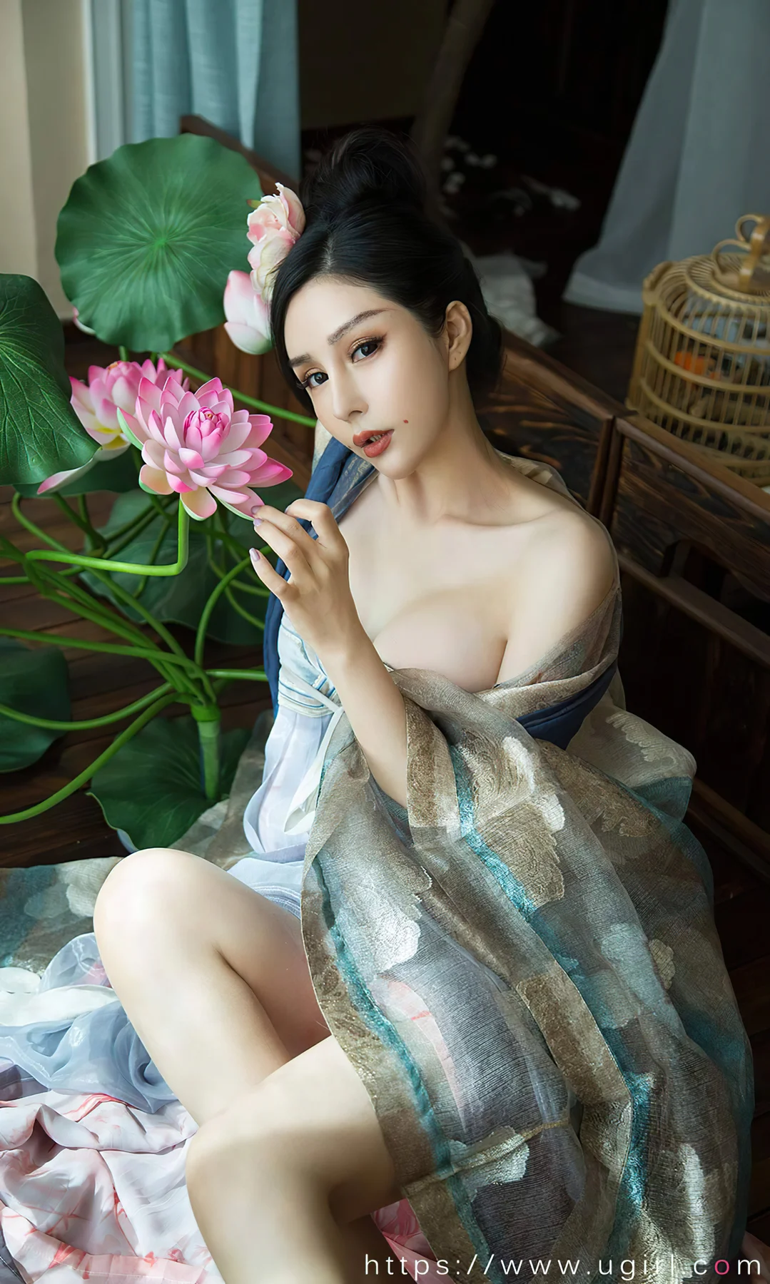 UGirls 爱尤物 No.1923 田冰冰古典优雅女人香肩爆乳 - 29