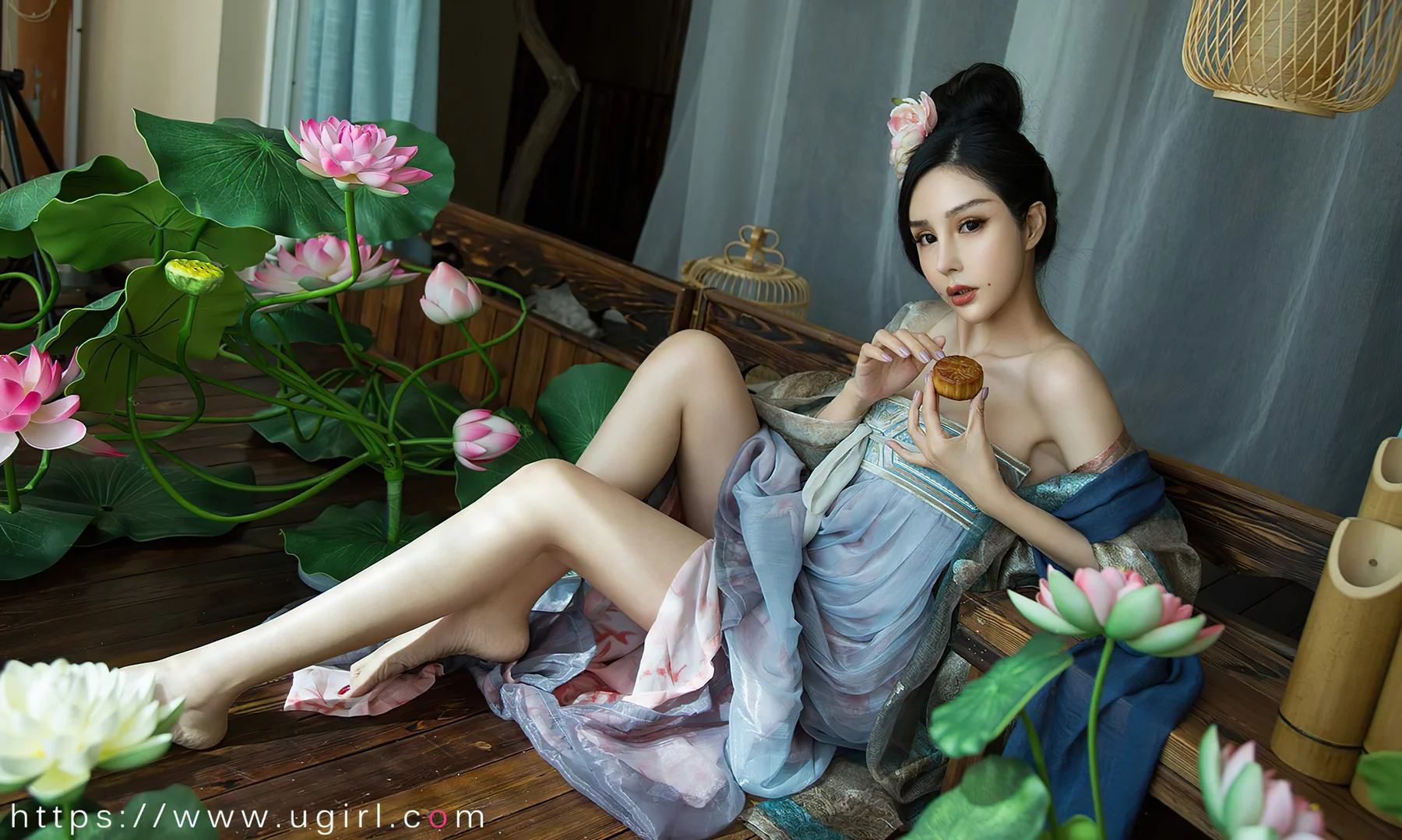 UGirls 爱尤物 No.1923 田冰冰古典优雅女人香肩爆乳 - 33