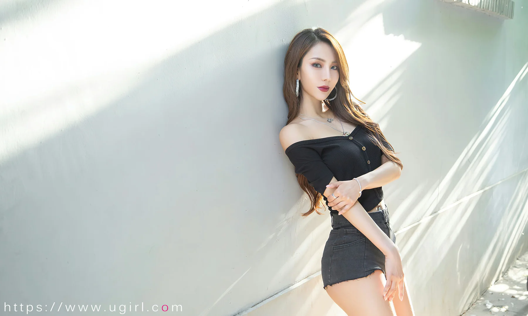 UGirls 爱尤物 No.2392 juicy 不期而遇 - 34